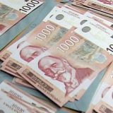 Mesečni izdaci domaćinstva viši od 61.000 dinara 5