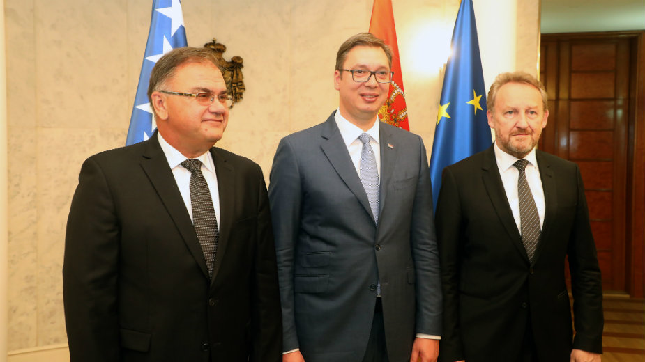 Vučić: Srbija podržava razvoj odnosa sa Bosnom i Hercegovinom 1
