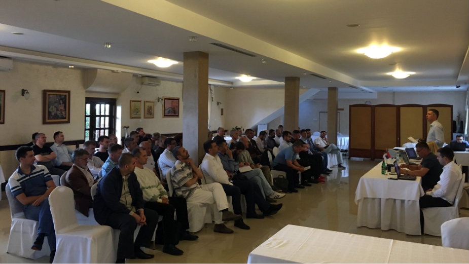 Dveri: Vučić da povuče predlog Ane Brnabić za mandatara 1