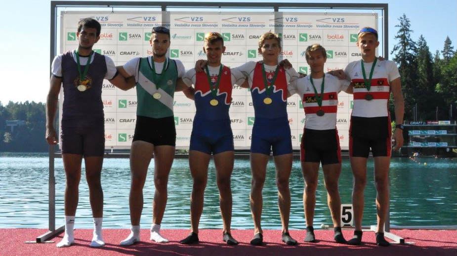 Osam klupskih odličja na Bledu 1 Osam klupskih odličja na Bledu 1