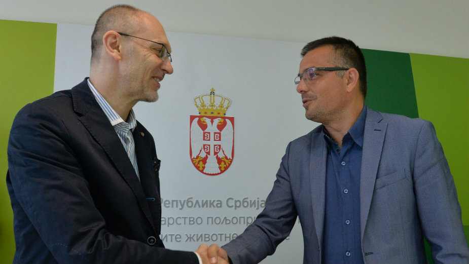 Ministar Nedimović Trivanu predao resor životne sredine 1