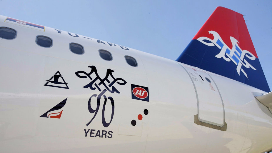 Er Srbija obeležava 90. godišnjicu specijalnim amblenom 1