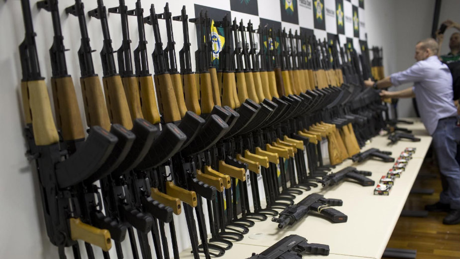 Brazilska policija zaplenila oružje na aerodromu 1
