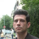 Raste generacija koja ne pamti rat, ali vuče taj kofer užasa 15