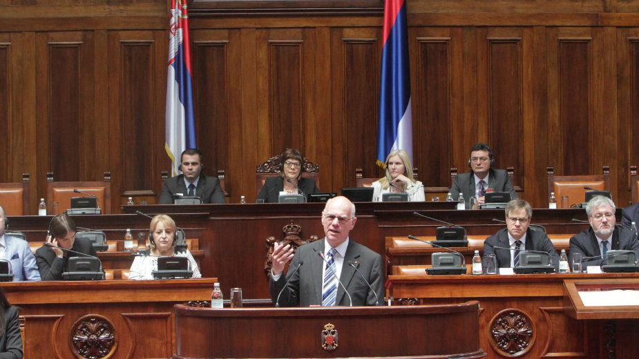 Lamert: Dijalog o ustavnim promenama treba voditi u parlamentu 1