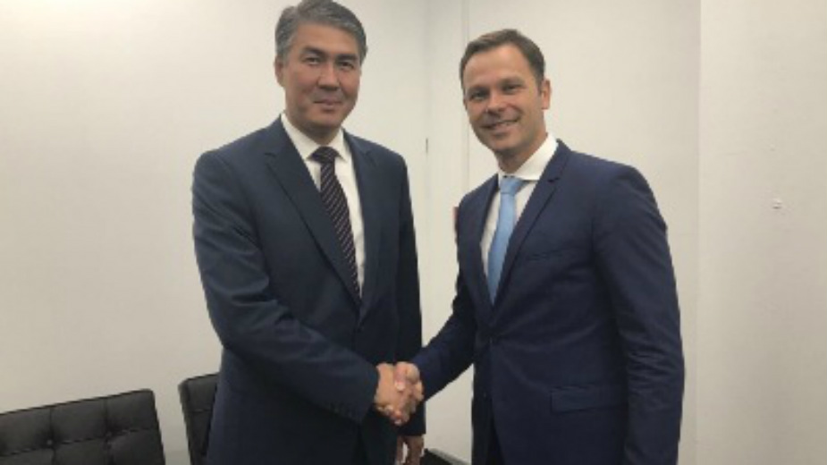 Paviljon Srbije u Astani 1