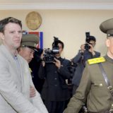 Umro američki student oslobođen iz Severne Koreje 11