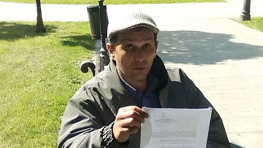 Profesor koji je štrajkovao glađu prevezen u Urgentni centar 1