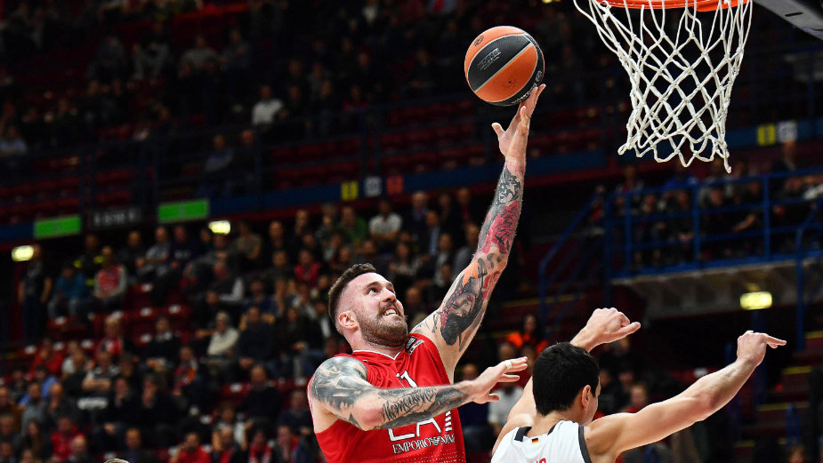 Raduljica višak u Milanu 1