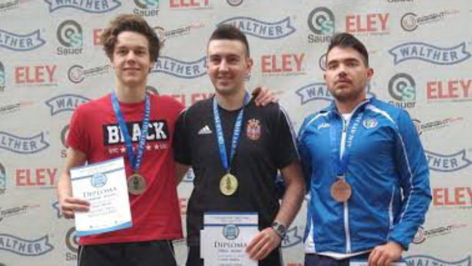 Pešić i Kovačević najbolji u trostavu na „Velikoj nagradi Novog Sada“ 1