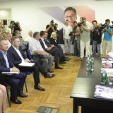 Naprednjaci poručili Vučiću da odluči 9