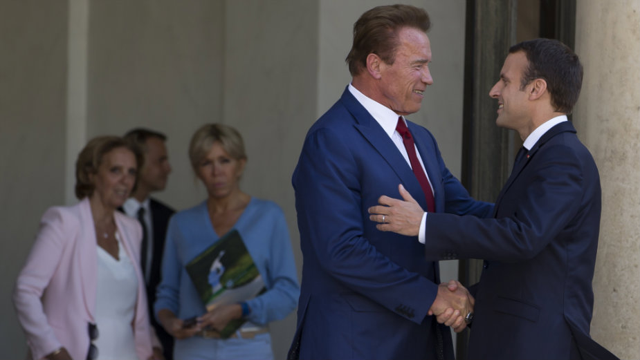 Video Makrona i Švarcenegera za Trampa 1