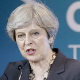 Mej pregovara sa DUP-om o novoj vladi 2