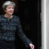 Mej: Tramp treba da dođe u Britaniju usprkos svađi s Kanom 6