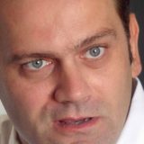 Stefanović: Izlazak opozicije u više kolona usluga SNS-u 7