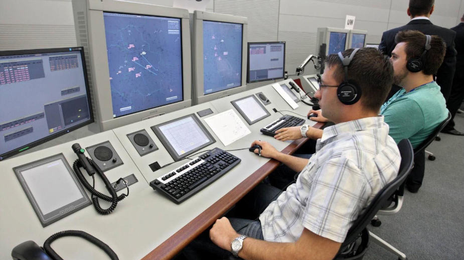 Danas prvi pisao o preusmeravnaju aviona 1