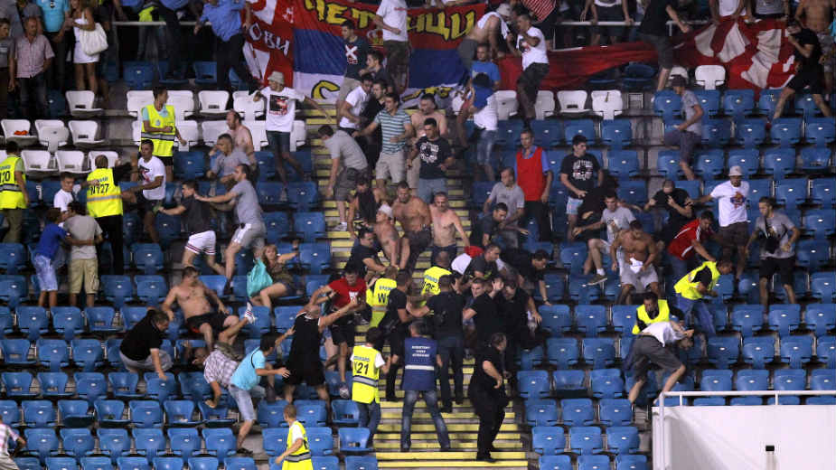 Država toleriše huligansko nasilje 1