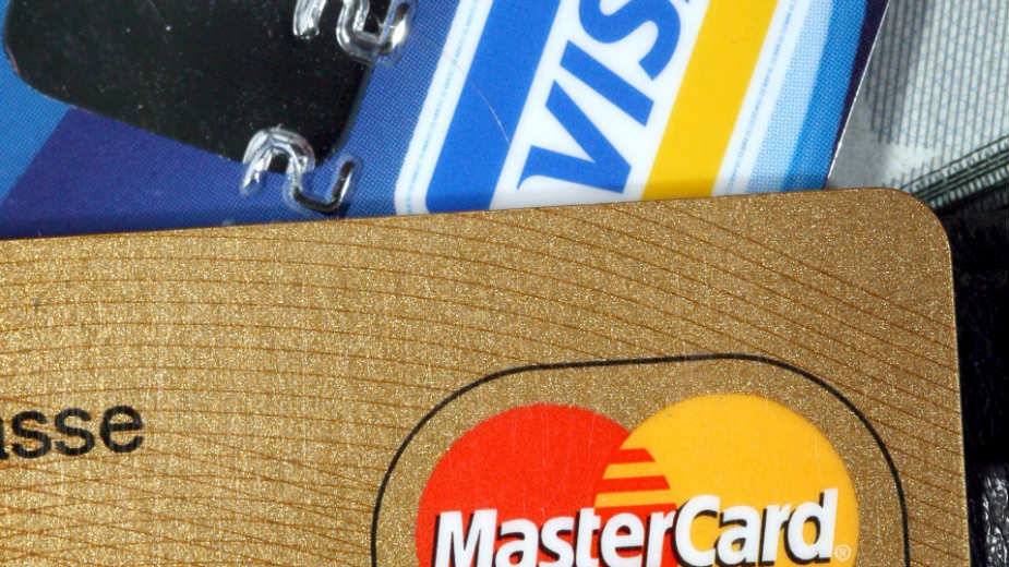 Plastika sve češća pri plaćanjima u inostranstvu 1