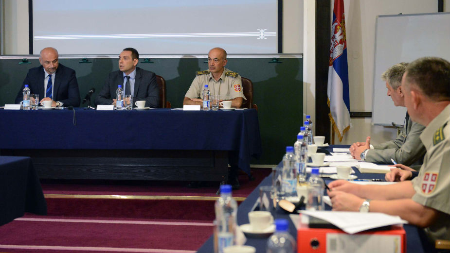 Odbrambena industrija razvojna šansa Srbije 1