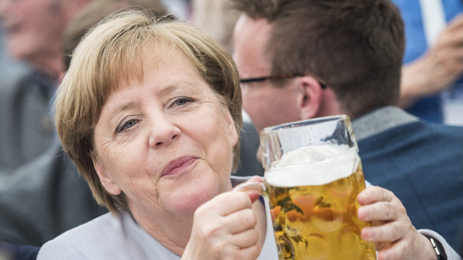 Merkel čestitala premijerki Brnabić 1