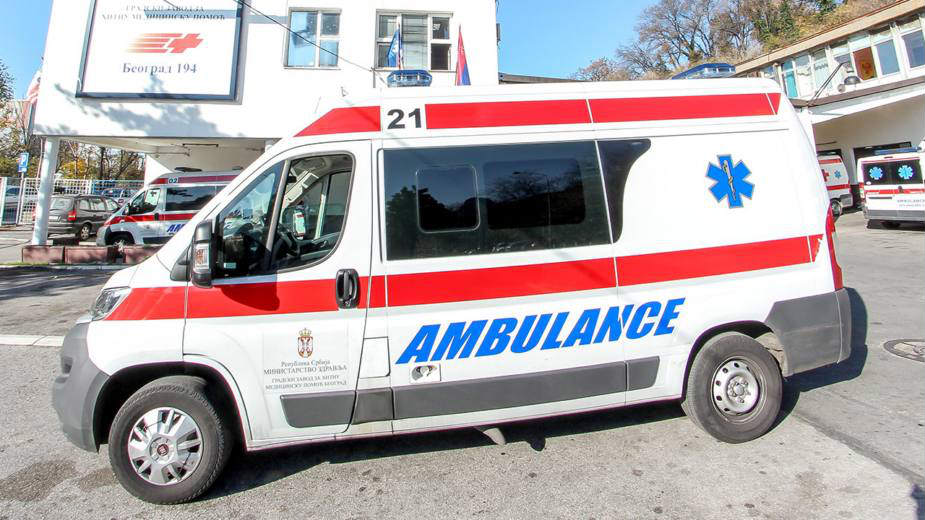 Hitna pomoć: Mladić pogođen hicima u noge, prevezen u Urgentni centar 1