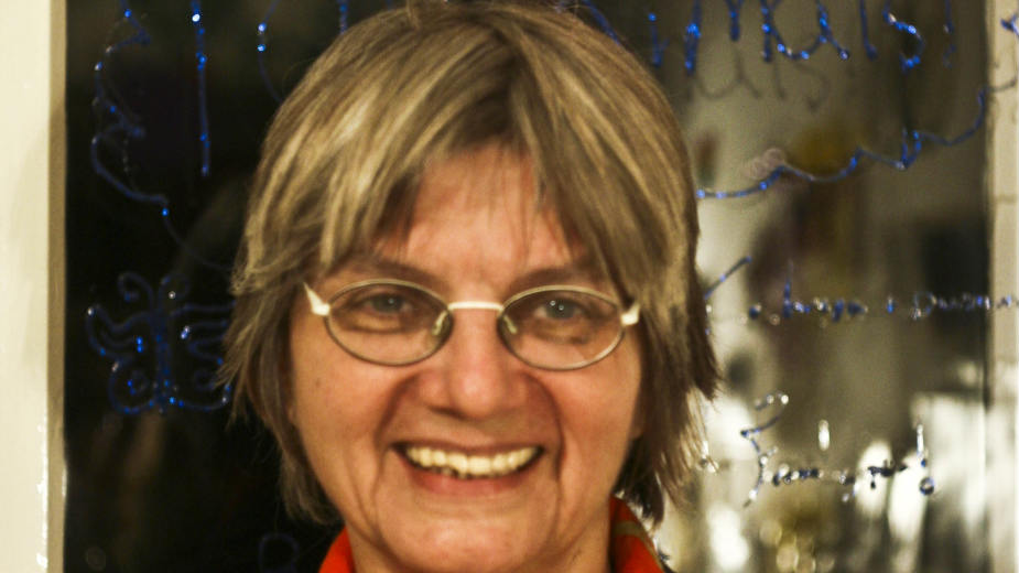 Bezuslovno verovati strahu žena 1 Bezuslovno verovati strahu žena 1