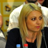 Tišina koja zveči 4