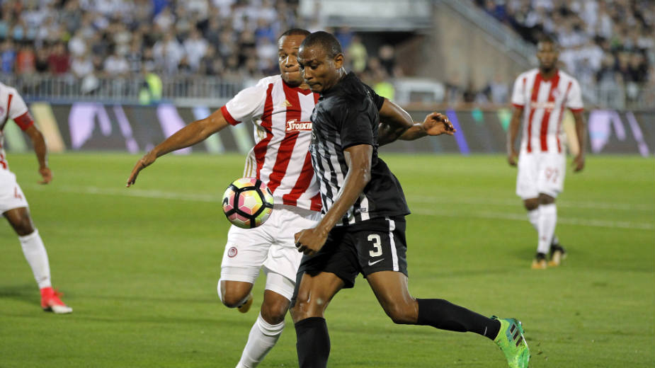 Crno-beli sami sebe ukopali 1