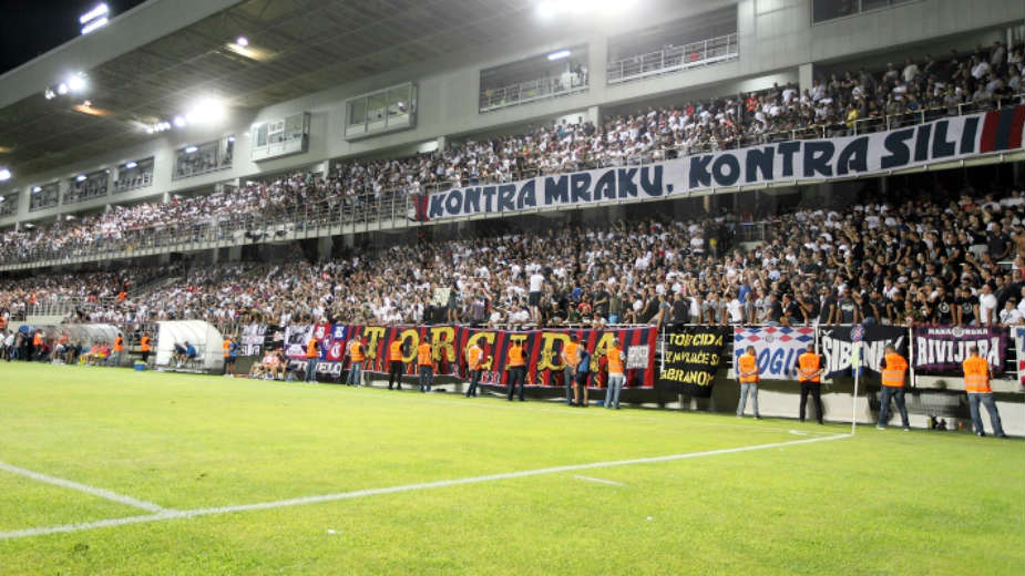 Hajduk kažnjen zbog rasističkog ponašanja navijača 1