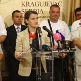 Brnabić u Kragujevcu: Dogovoren prekid štrajka 15