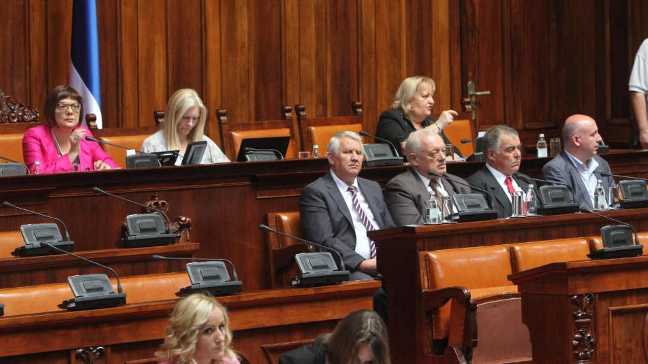 Rasprava u skupštini o nezavisnim institucijama 1