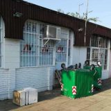 Razbijena stakla odboru SNS 14