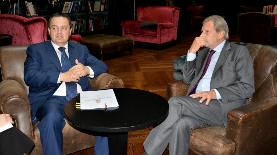 Dačić sa Hanom uoči Samita u Trstu 1