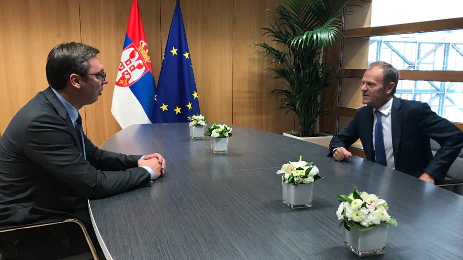 Vučić razgovarao sa Tuskom u Briselu 1
