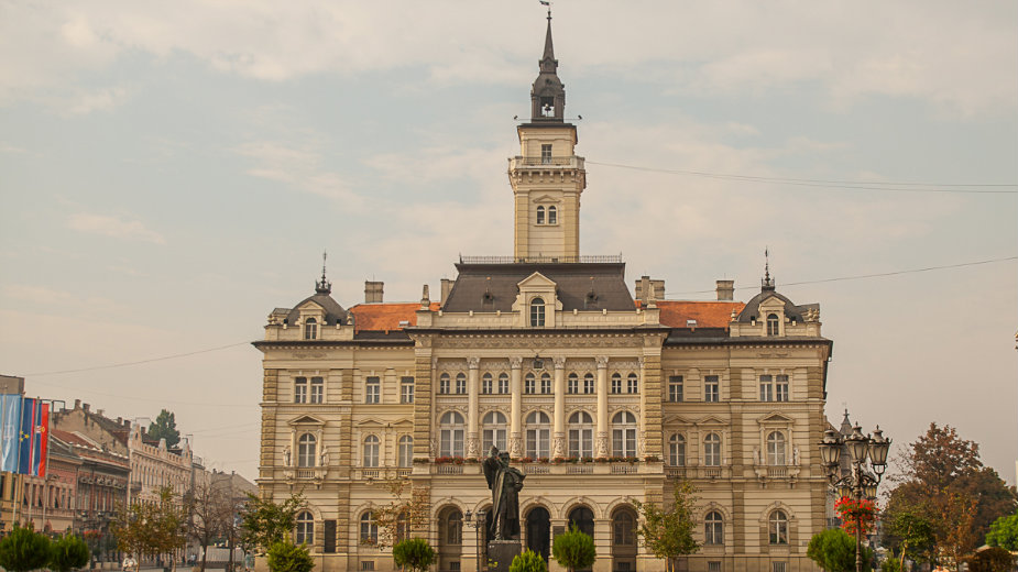 NS: Održani izbori u 25 mesnih zajednica 1