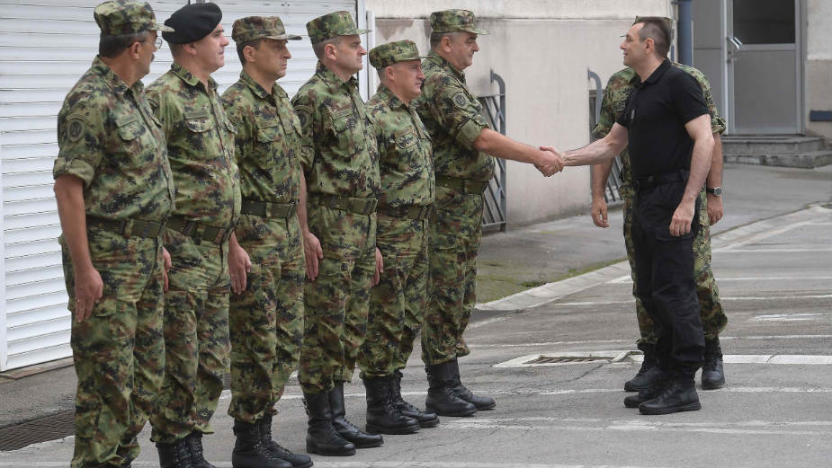 Mere za poboljašnje položaja zaposlenih u vojsci 1