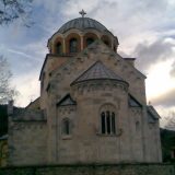 Požar ne ugrožava Studenicu 2