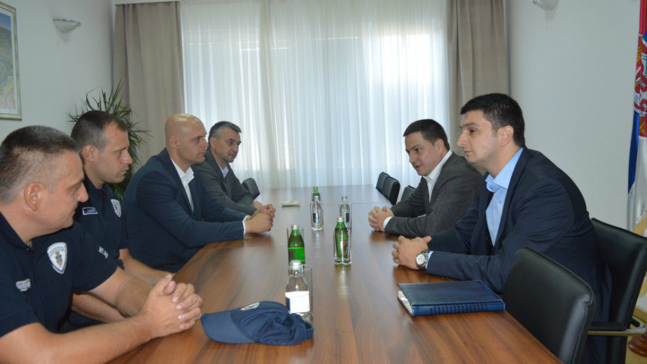 Sastanak ministra Ružića sa Komunalnom policijom 1