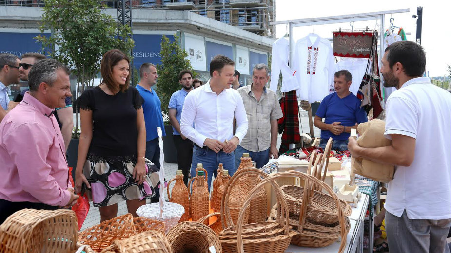 Na Savskoj promenadi otvoren "Global fest Sava port" 1