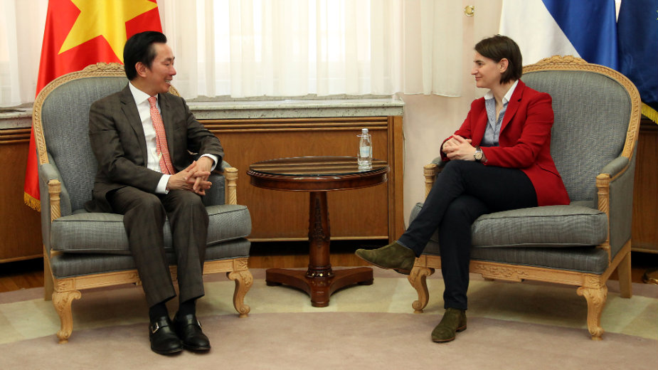 Brnabić sa kandidatom za direktora Uneska 1