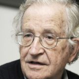 Čomski: SAD srljaju u propast 8