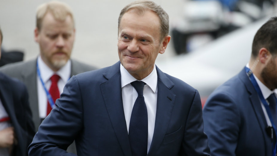 Tusk želi da svedoči o avionskoj nesreći 1