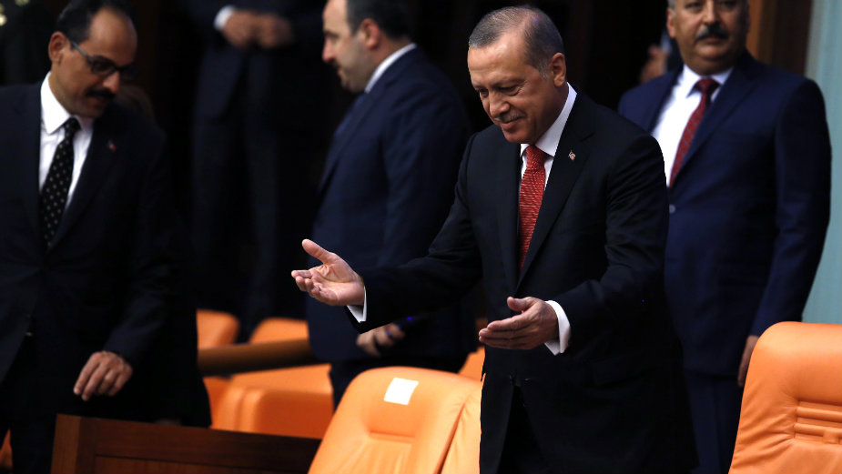 Turska otpustila skoro 7.400 državnih službenika 1