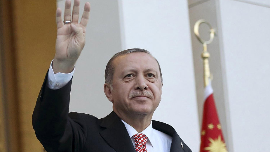 DW: Erdogan pobedio, demokratija izgubila 1