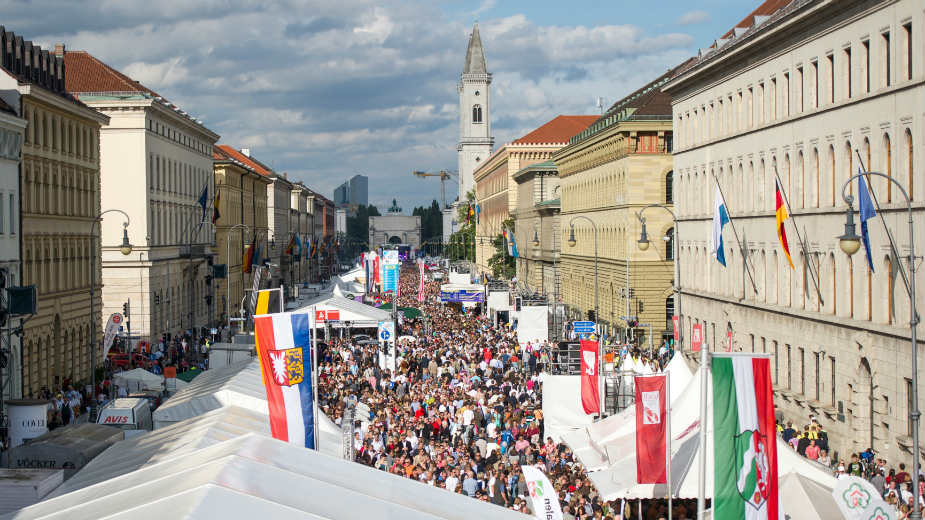 Zlostavljano 547 učenika od 1945. do 2015. 1