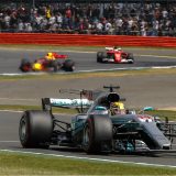 Hamilton fenomenalan pred svojom publikom 2