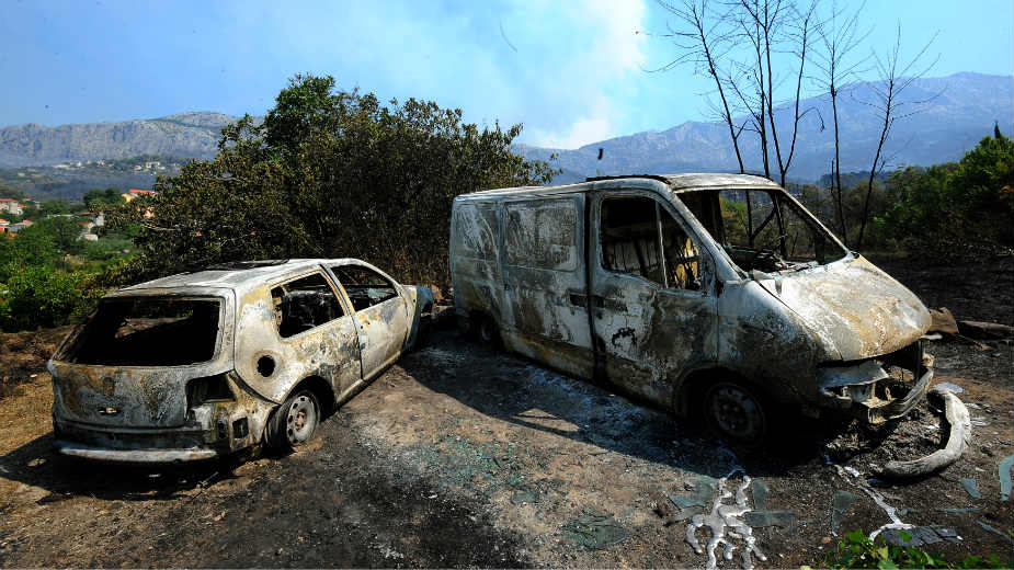 Uzrok širenja požara u Hrvatskoj jaka bura 1