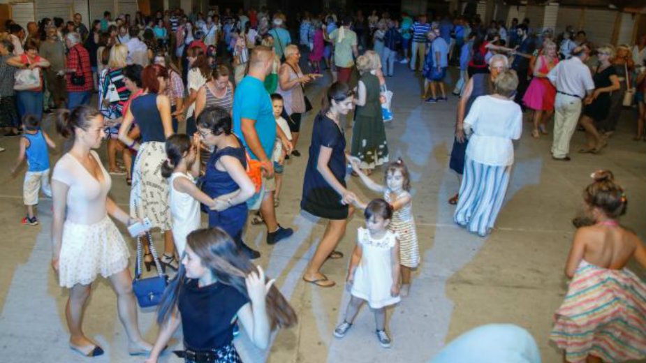 Igranka se vratila u grad 2