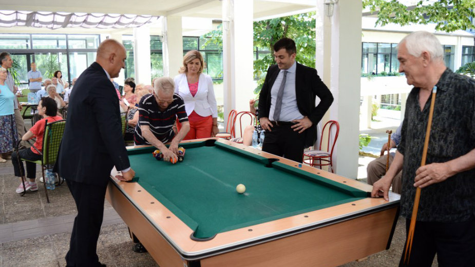 Ministar posetio Gerontološki centar 1 Ministar posetio Gerontološki centar 1