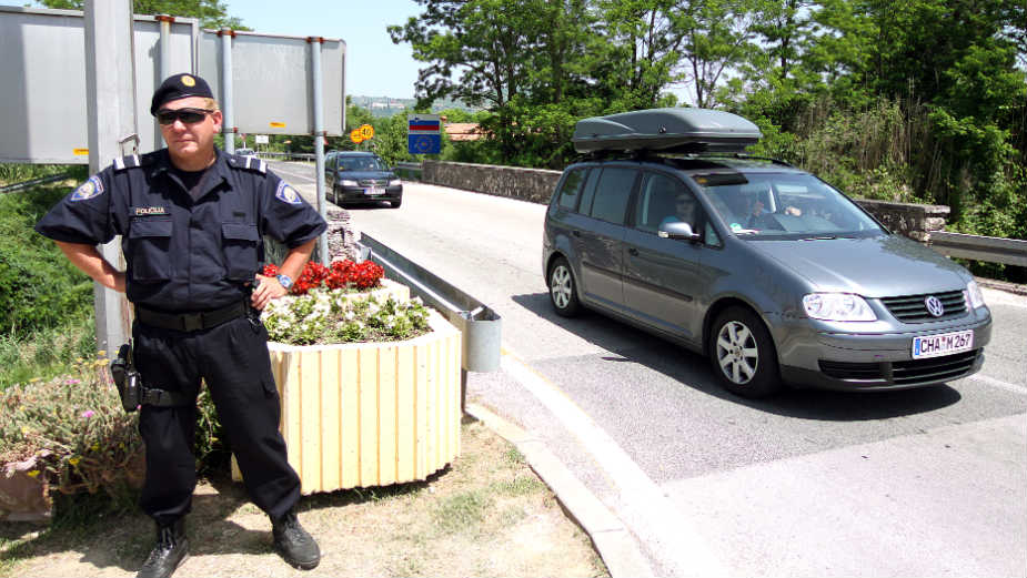 Protest zbog Piranskog zaliva 1